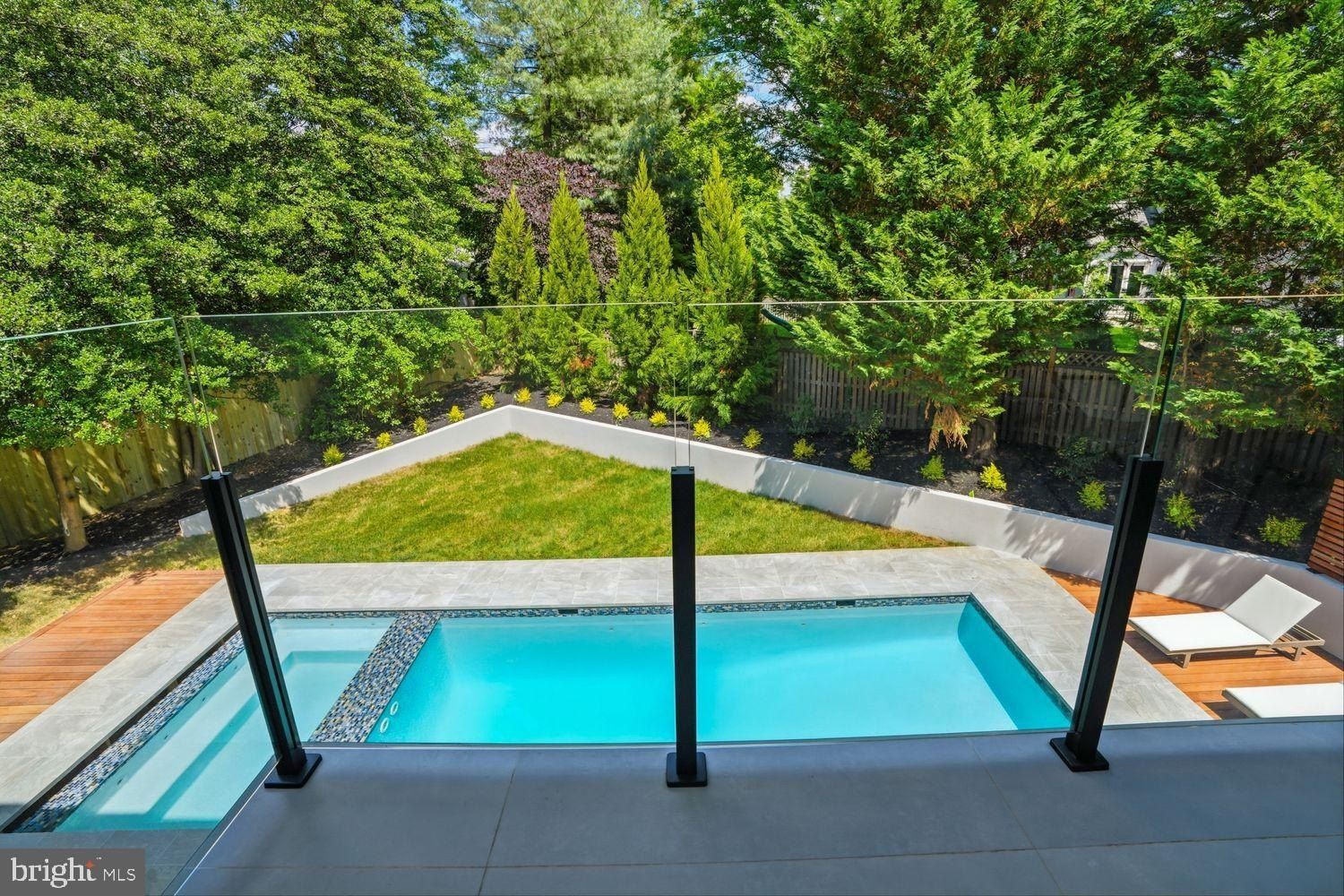 6519 Brawner Street. McLean, VA 22101
