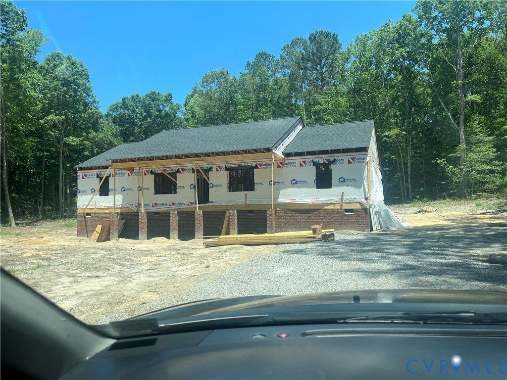 17531 Cabin Point Road. Carson, VA 23830