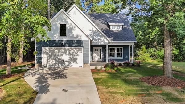 3 Nellie Stevens Ct. Cape Charles, VA 23310