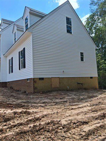 124 Londonderry Lane. Williamsburg, VA 23188