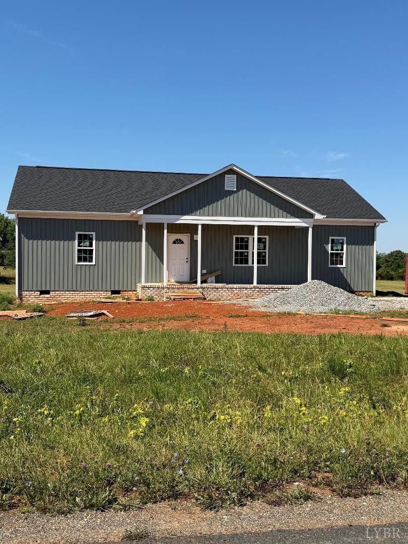 1560 Buck Creek Road. Appomattox, VA 24522