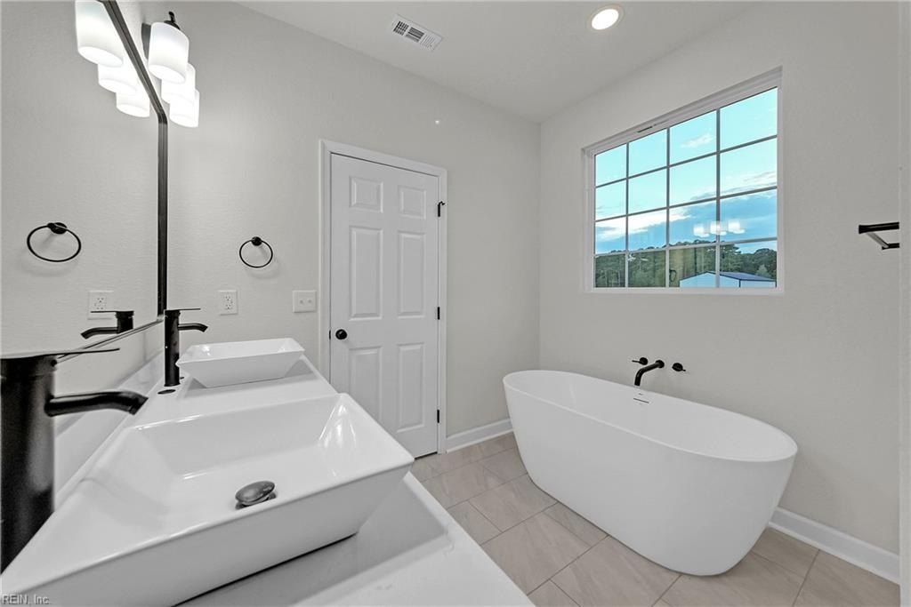 324 Bank Street. Waverly, VA 23890