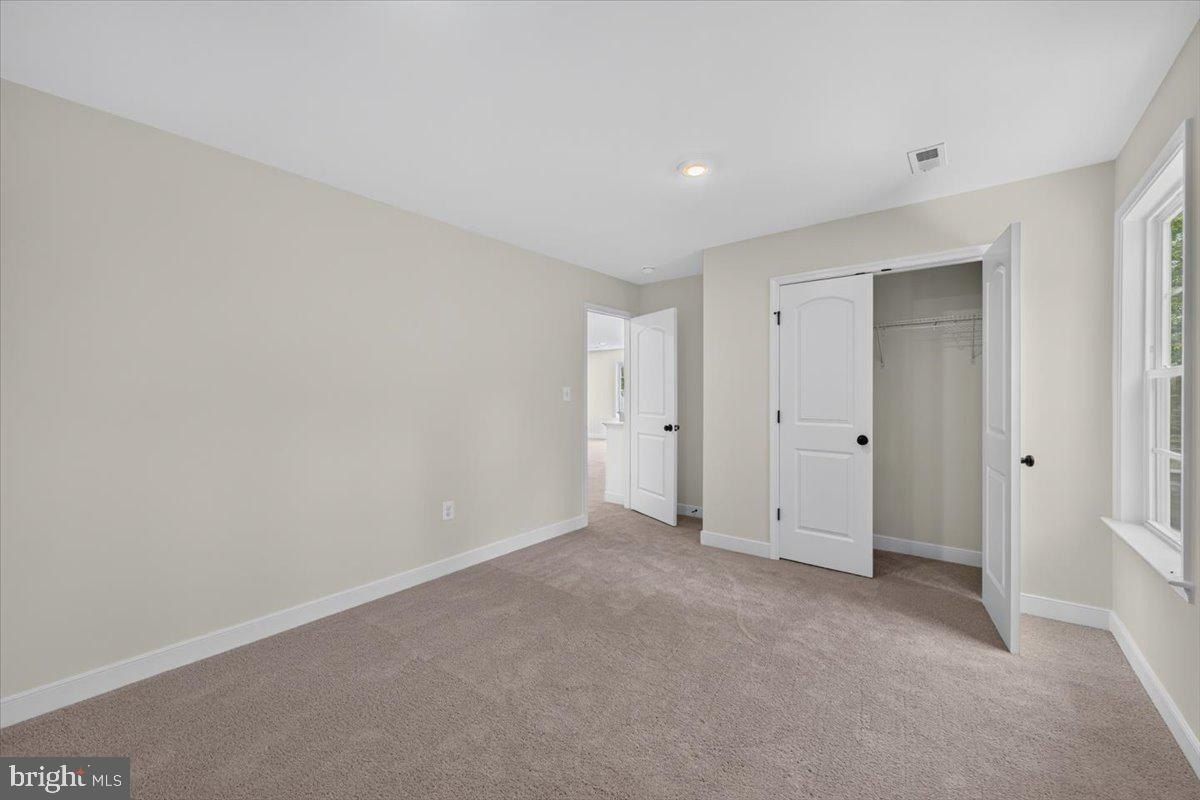 126 Hickory Lane. Bumpass, VA 23024
