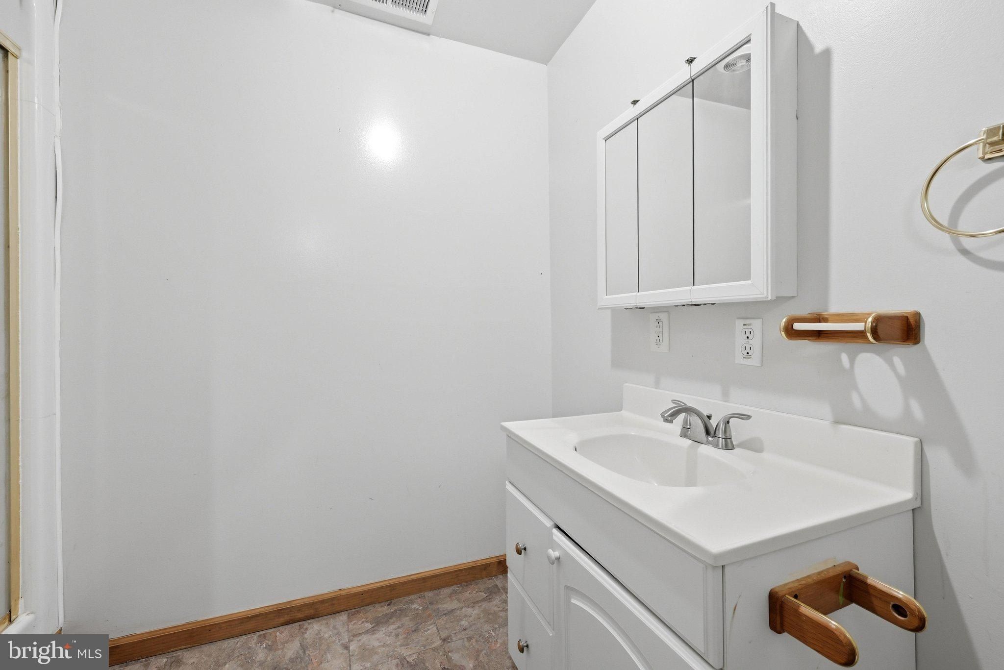 303 Pembridge Drive. Winchester, VA 22602