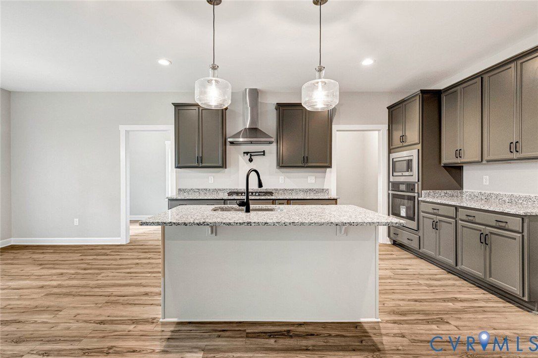 11142 Somerset Bluff Court. Glen Allen, VA 23059