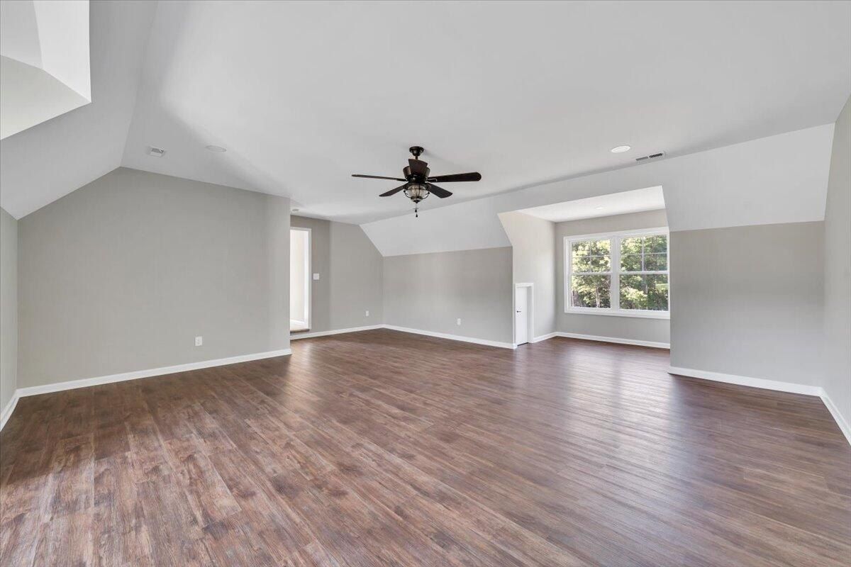 320 Windsor Castle Dr. Moneta, VA 24121