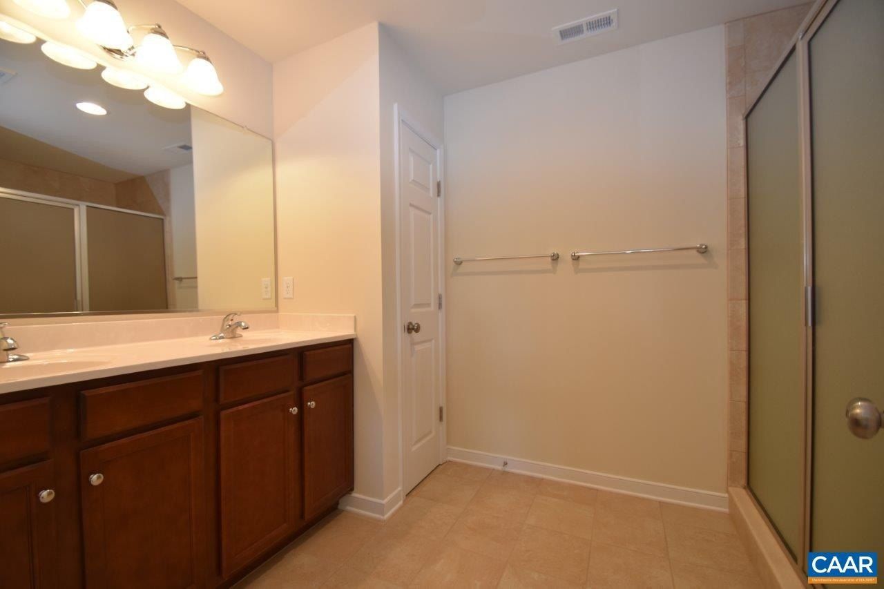 Rosewood Dr Lot 42. Scottsville, VA 24590