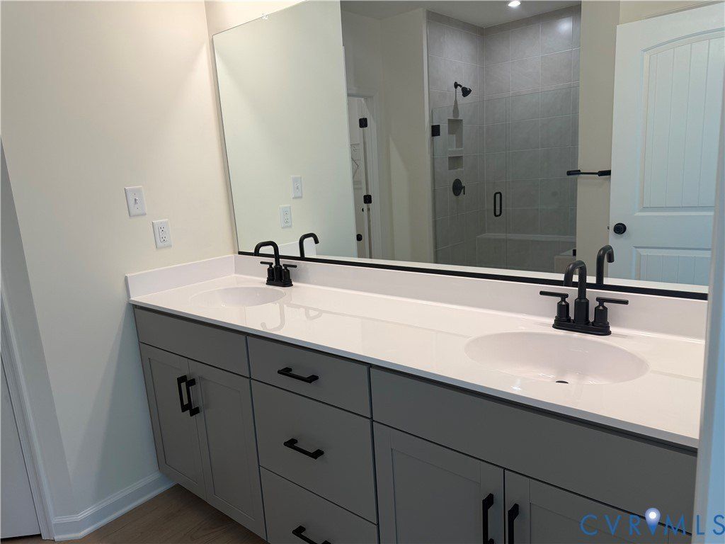 6452 Quinlynn Place. Midlothian, VA 23112