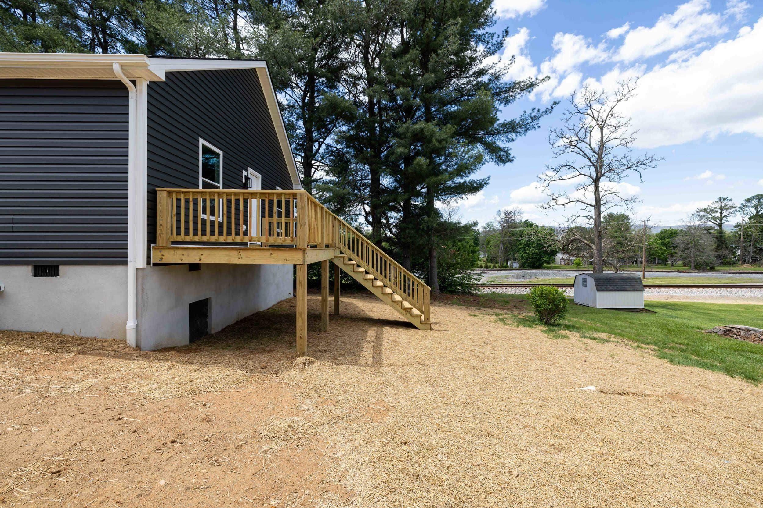 342 W Fairfax Ave. Elkton, VA 22827