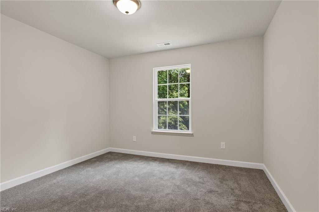 121 Parkway Drive. Newport News, VA 23606