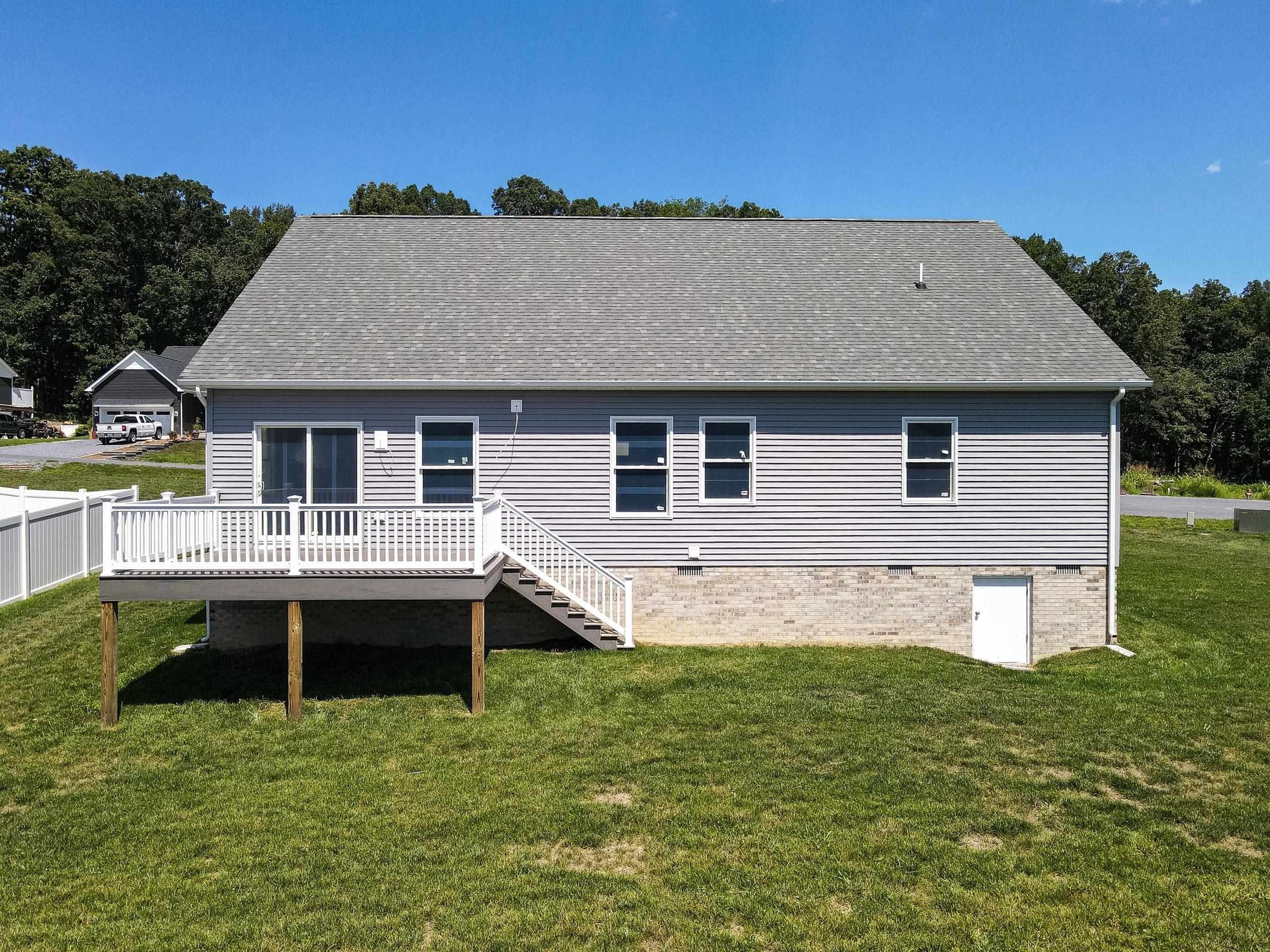 1960 E Saw Mill Ct. McGaheysville, VA 22840