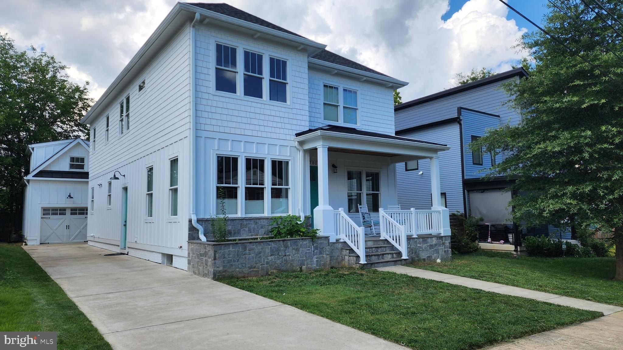 2701 12Th Street S. Arlington, VA 22204
