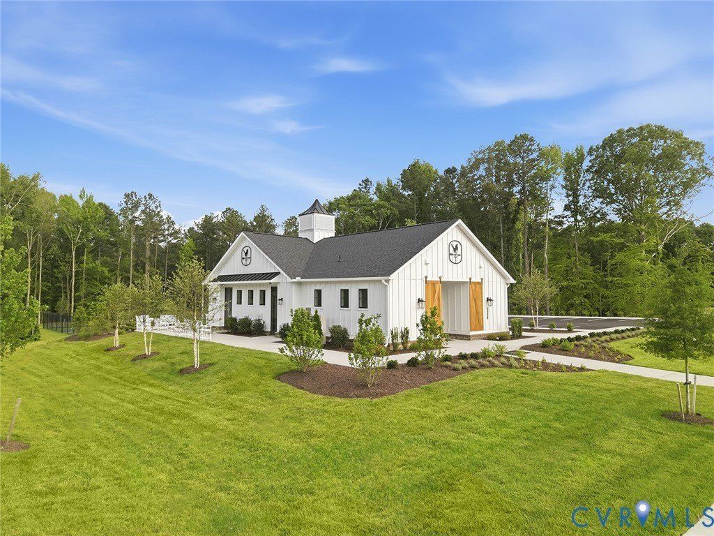 16842 Creek Park Drive. Moseley, VA 23120