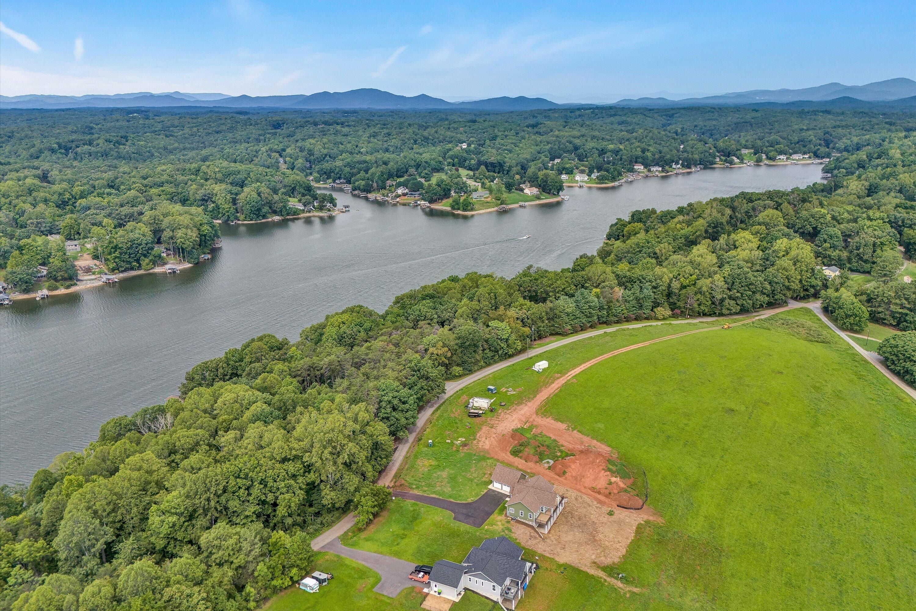 6990 Horseshoe Bend Rd. Goodview, VA 24095