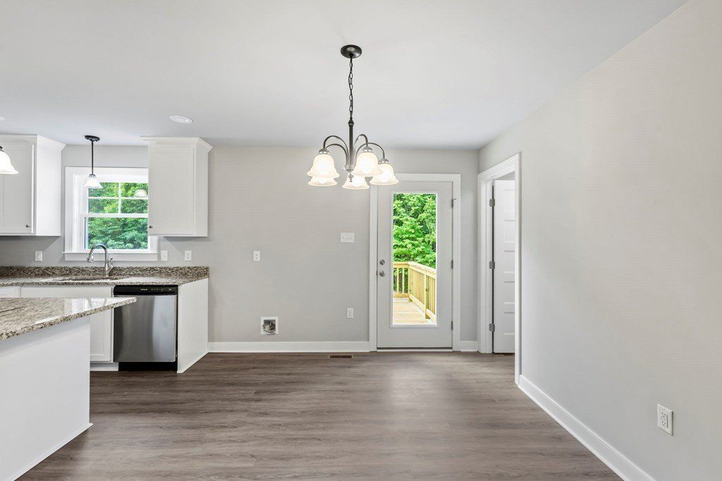 284 Hughes Road. Farmville, VA 23901