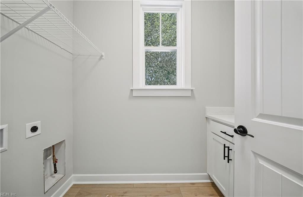9611 A 14Th Bay Street. Norfolk, VA 23518