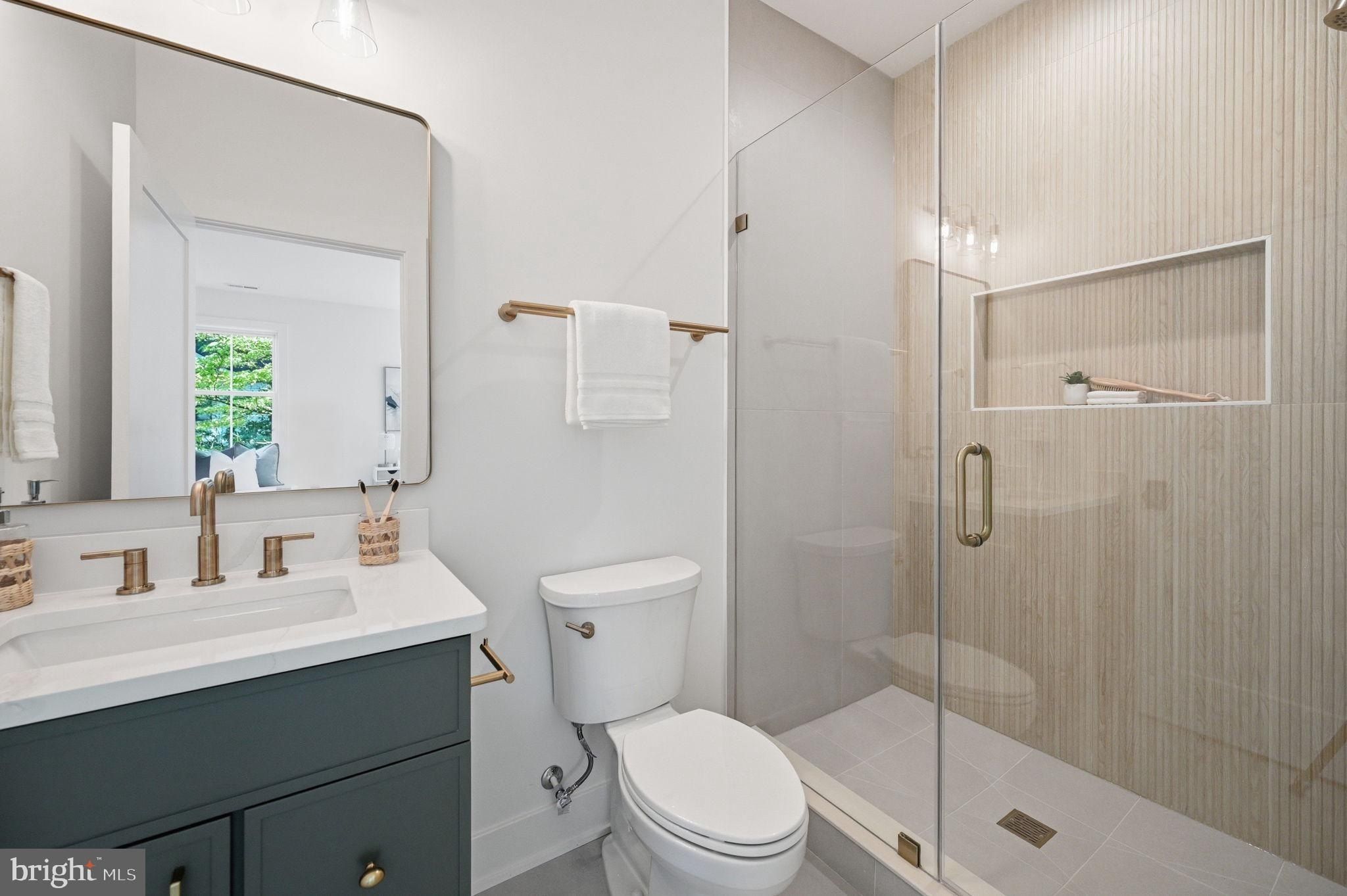 107 Yeonas Drive Se. Vienna, VA 22180