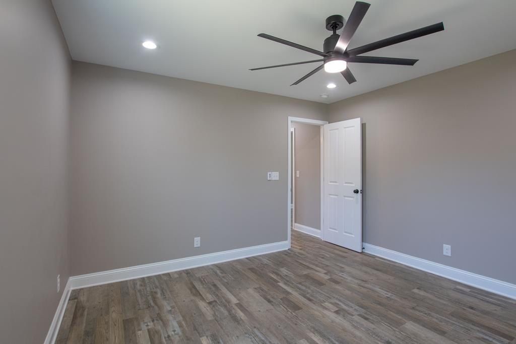 17150 Sedona Drive. Abingdon, VA 24211