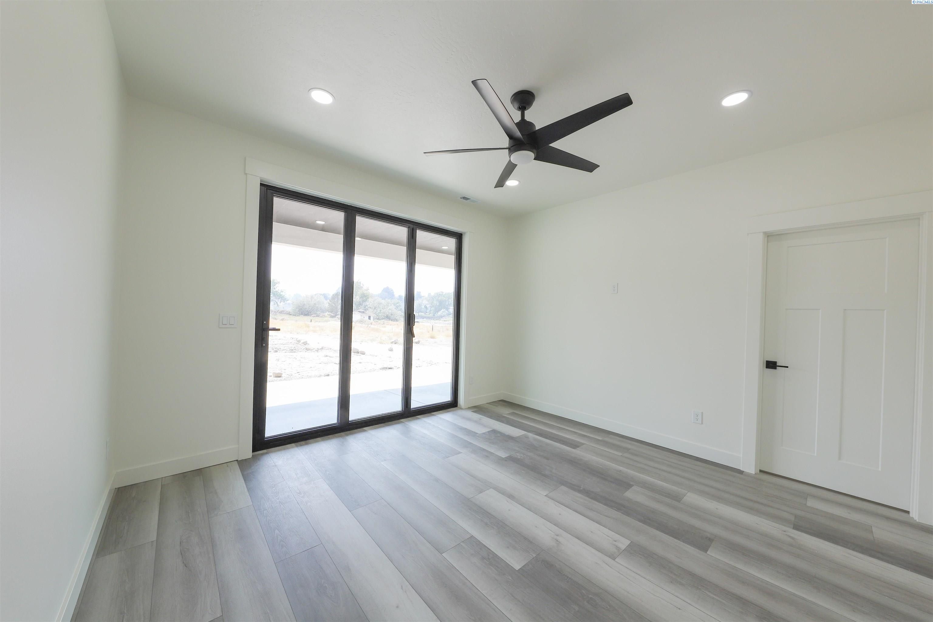 4114 S Kingwood St. Kennewick, WA 99337