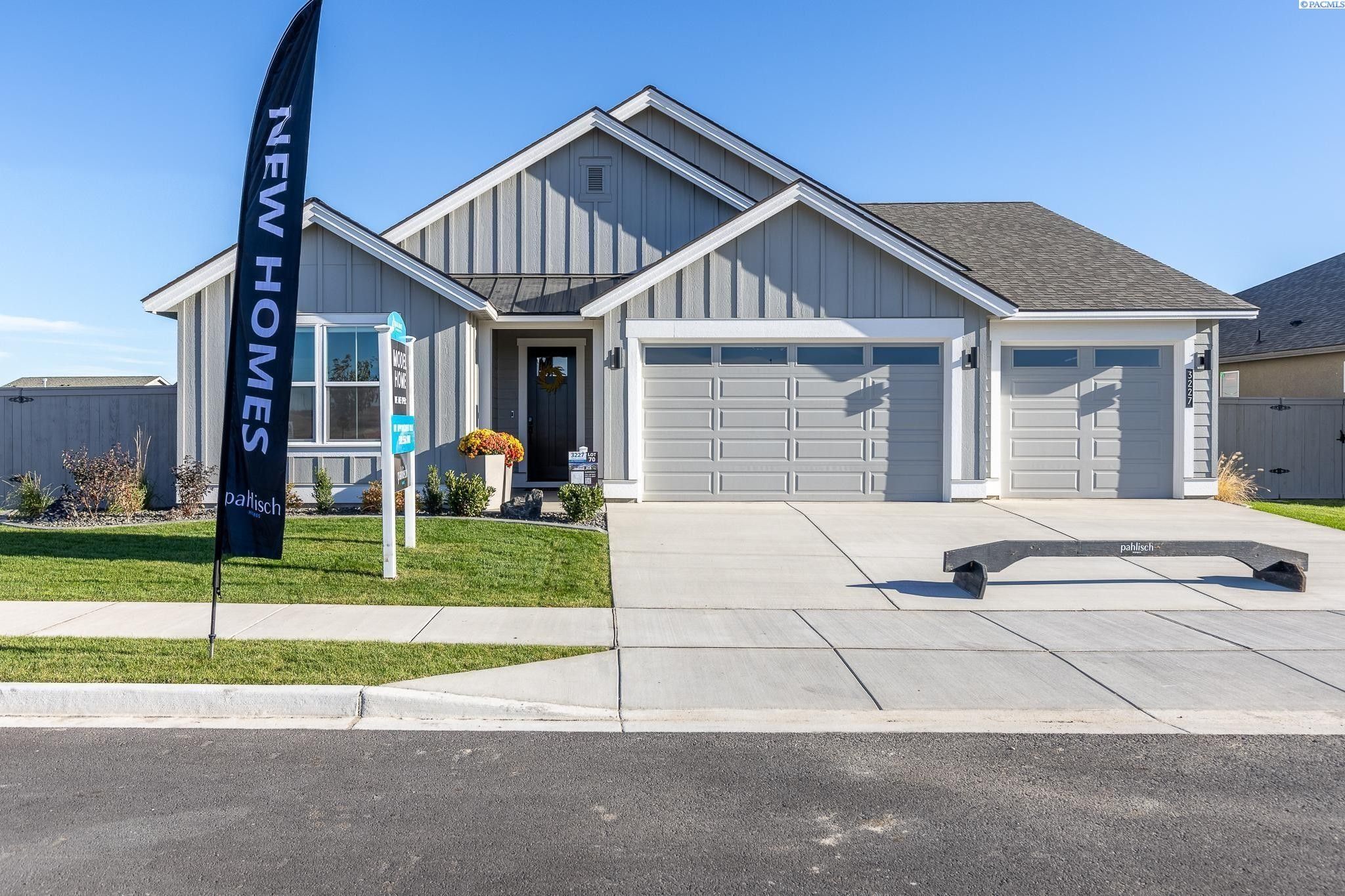 2917 Vistara Way. Richland, WA 99354