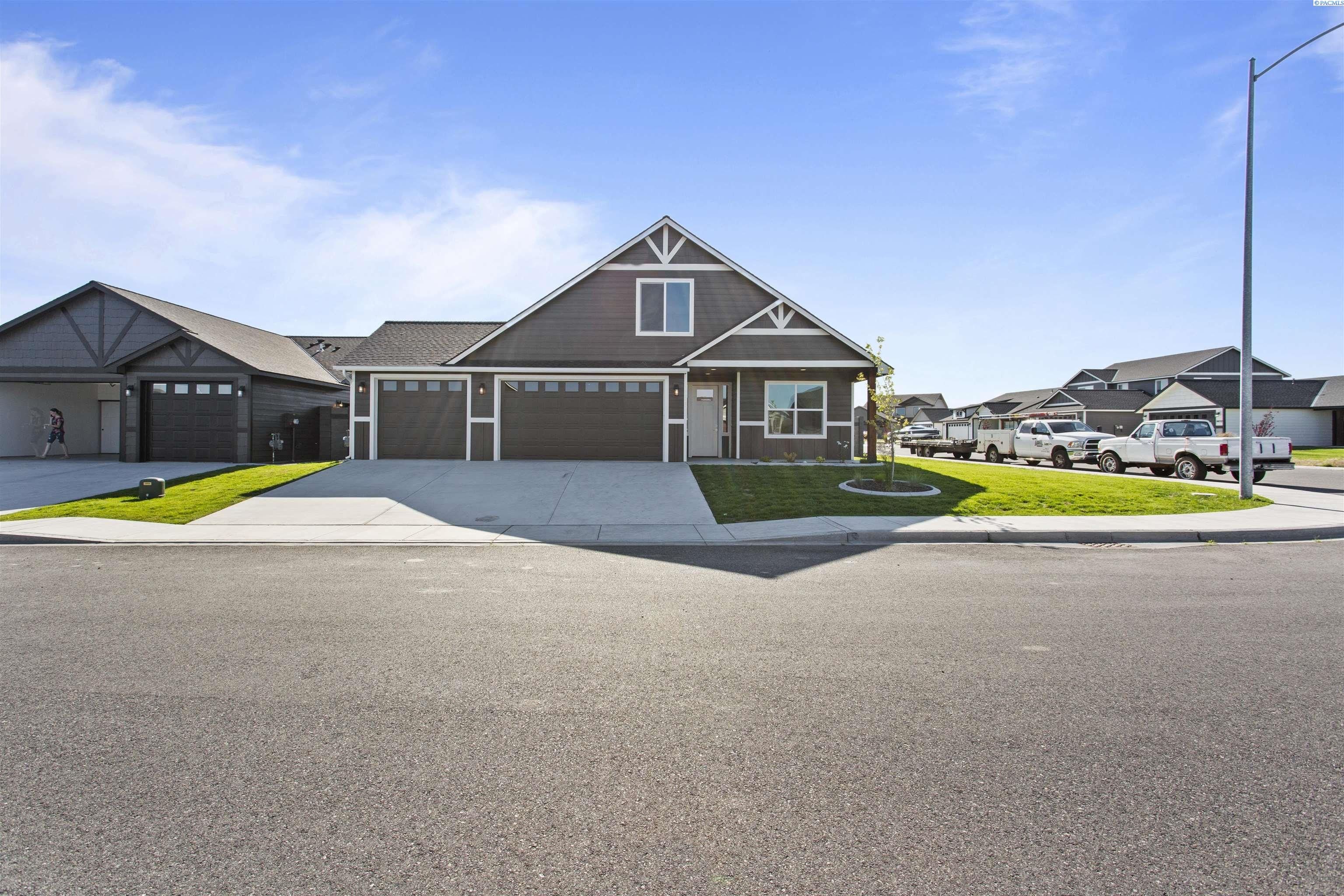 6710 Springer Lane. Pasco, WA 99301