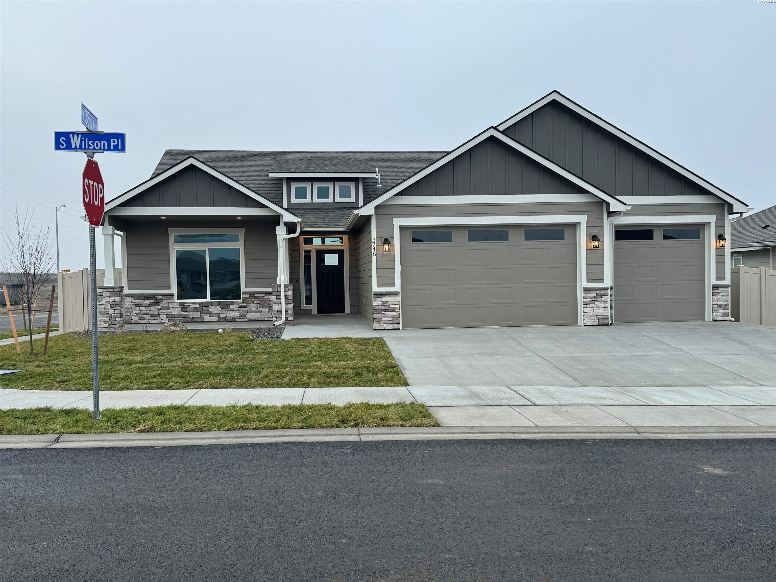 3726 S Wilson St. Kennewick, WA 99338