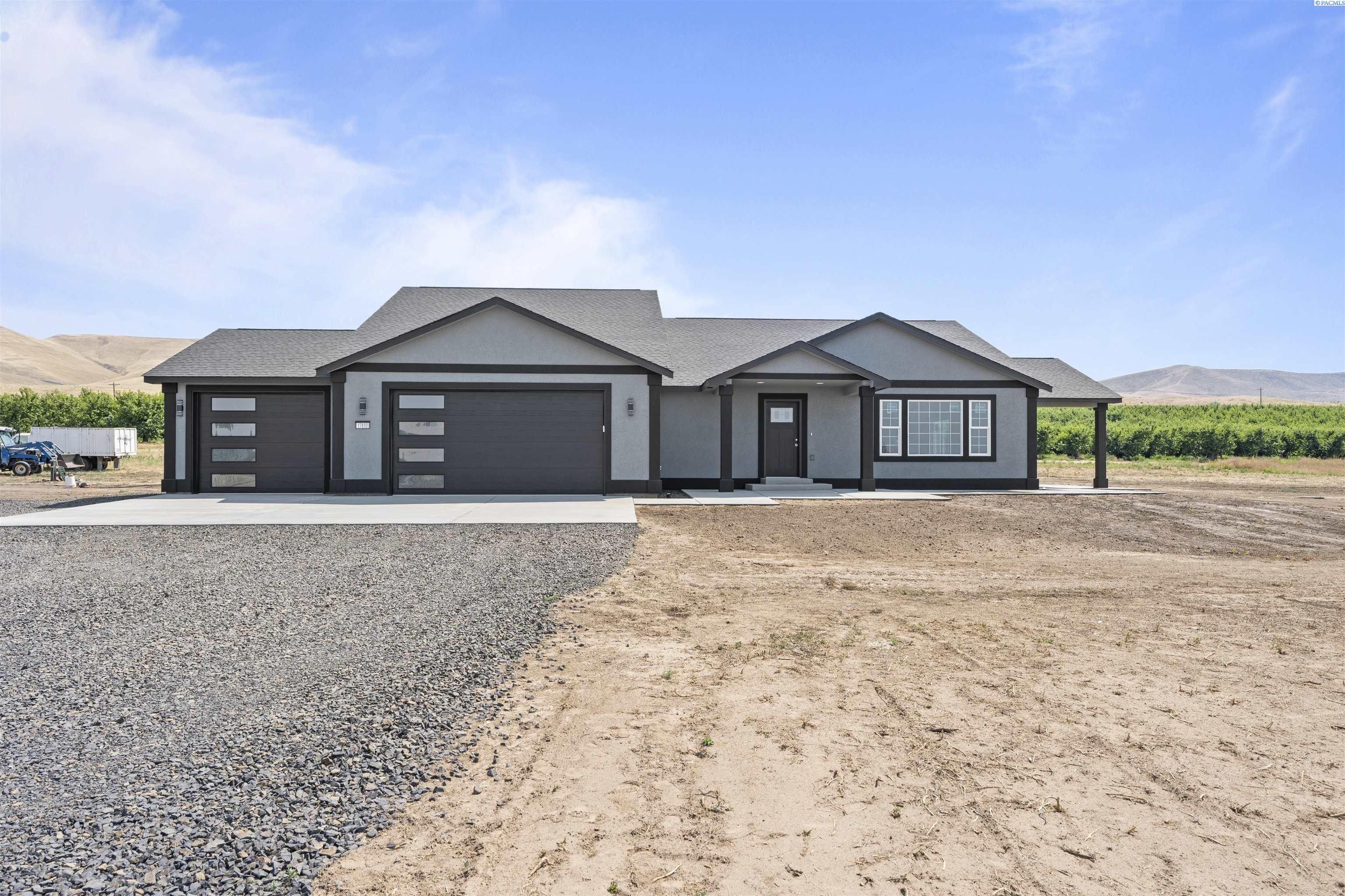 1761101 W Sr 22. Prosser, WA 99350