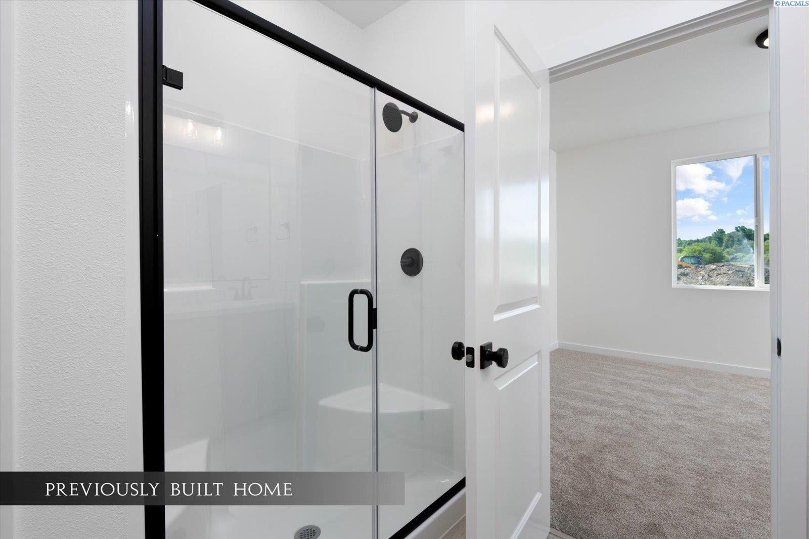 120 E 26Th Avenue. Kennewick, WA 99337