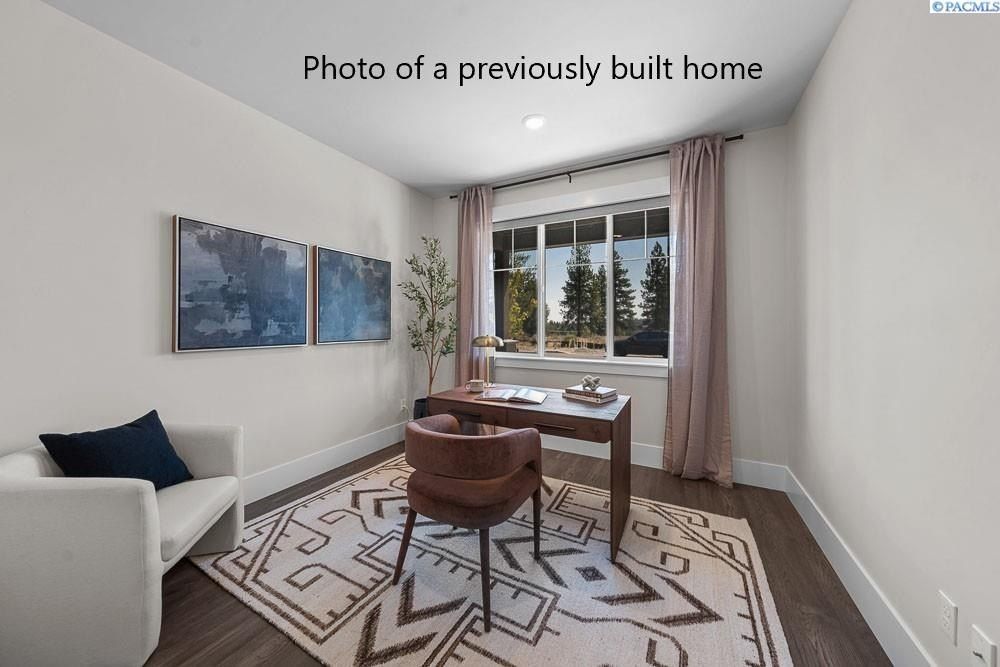 339 Epic Street. Richland, WA 99352