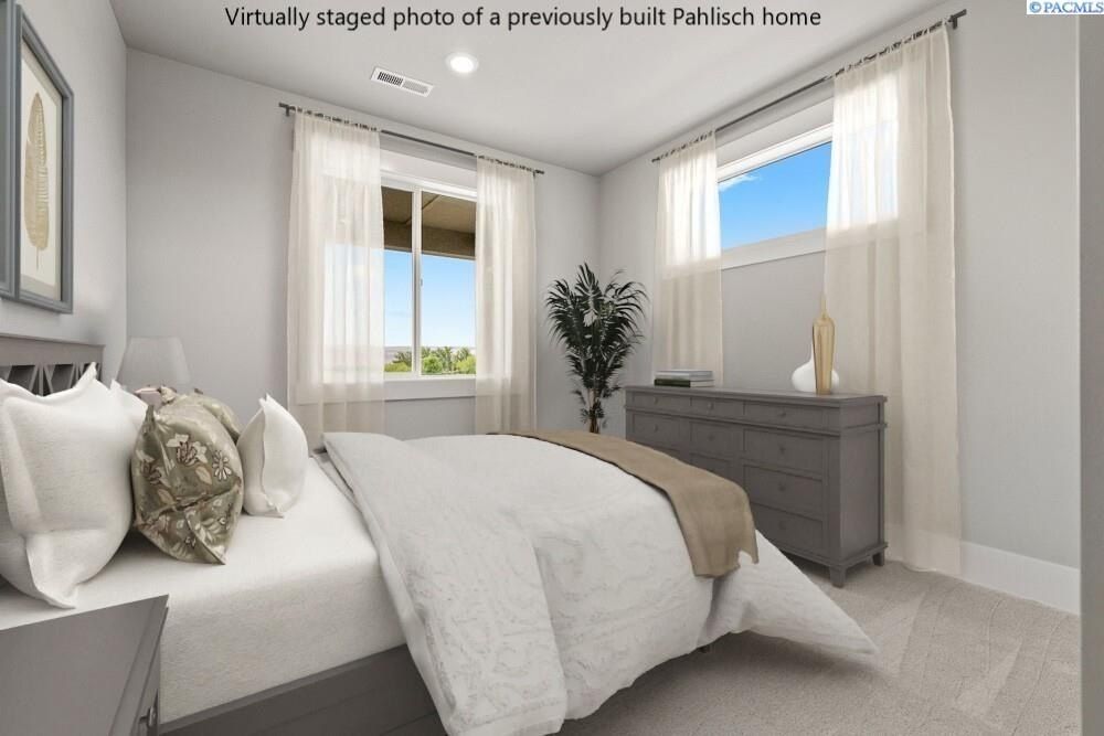 353 Ascend Avenue. Richland, WA 99352