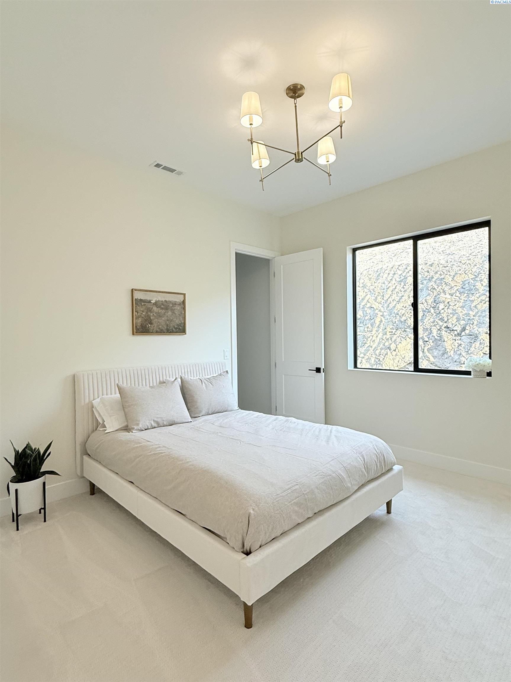 5265 S Quincy Pl. Kennewick, WA 99337