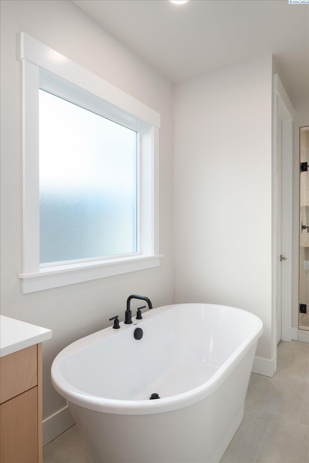 4151 Clover Rd. Richland, WA 99352