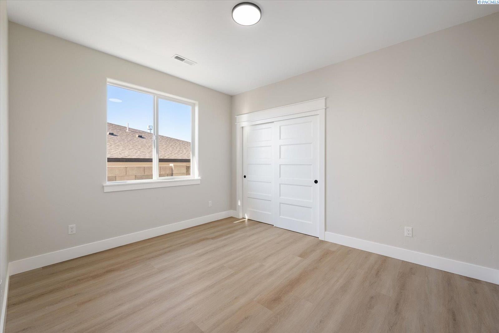 2331 Upriver. Richland, WA 99352