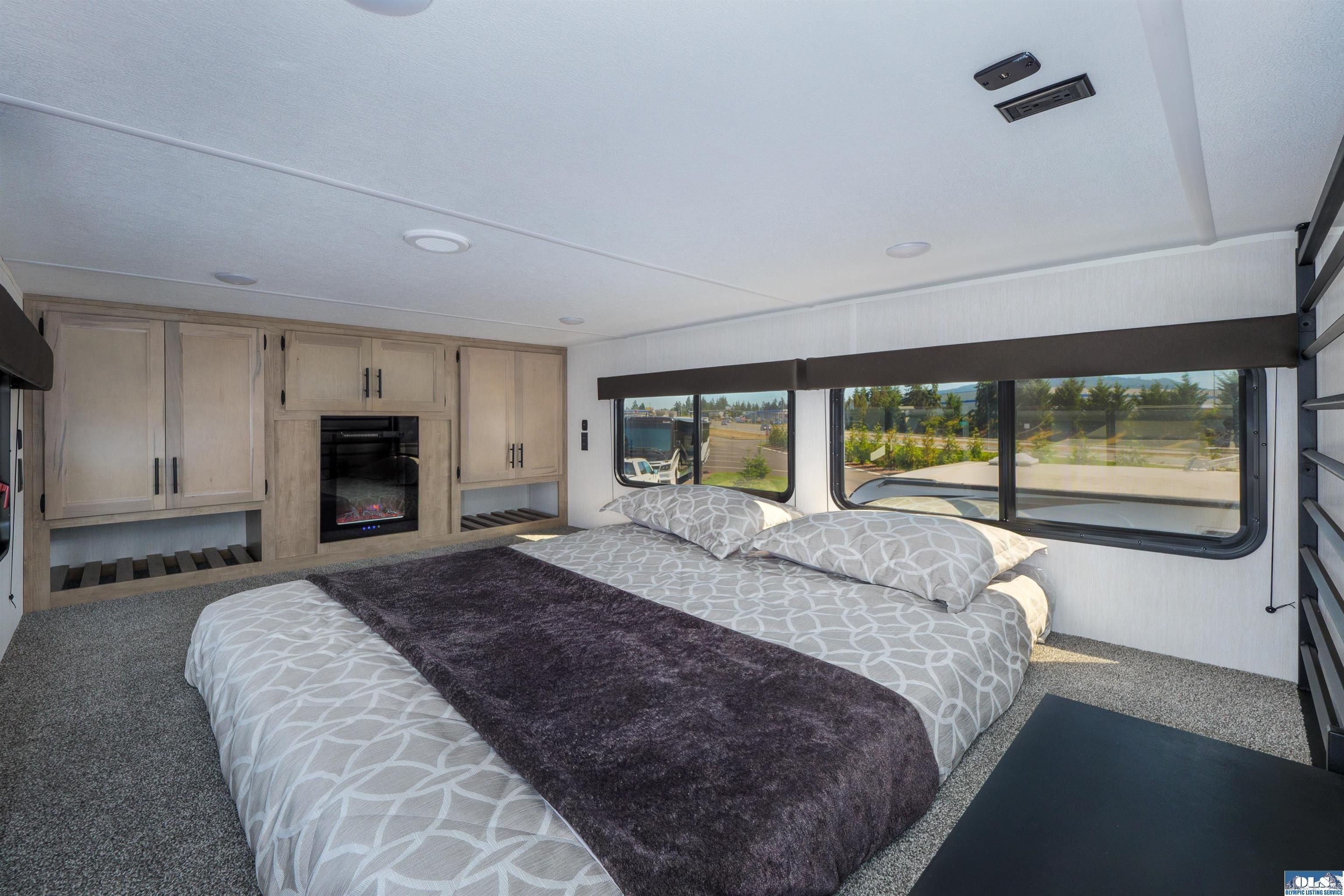 261131 W Hwy 101. Sequim, WA 98382