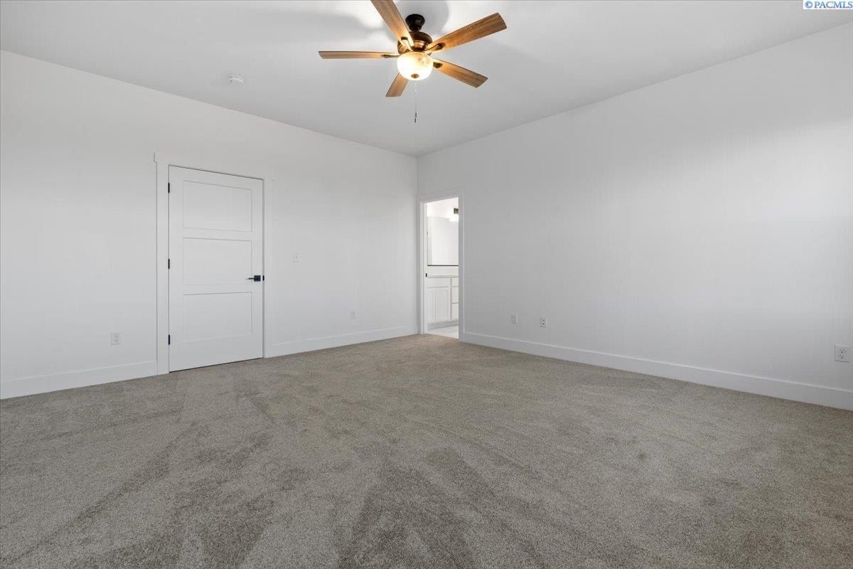 6479 Rd 3 Ne. Moses Lake, WA 98837