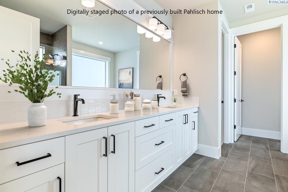 254 Epic Street. Richland, WA 99352