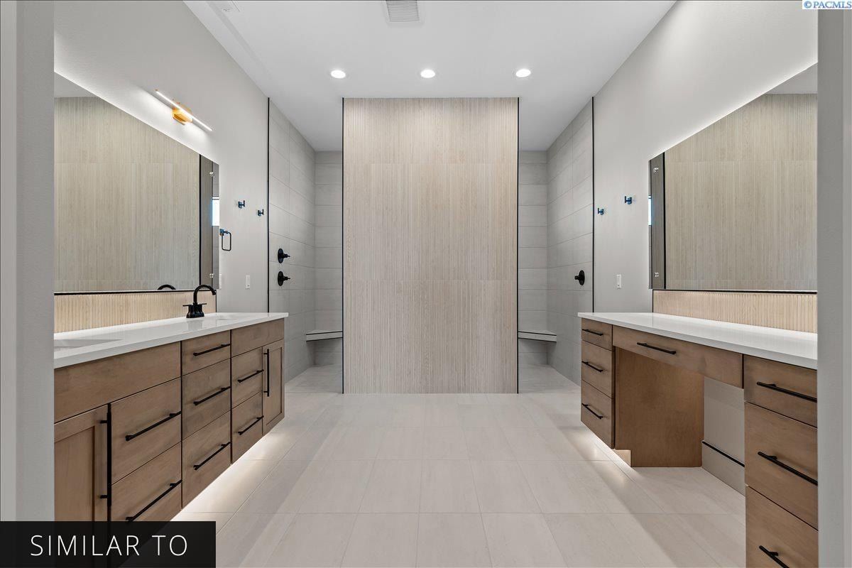 86 Taylor Lane. Pasco, WA 99301