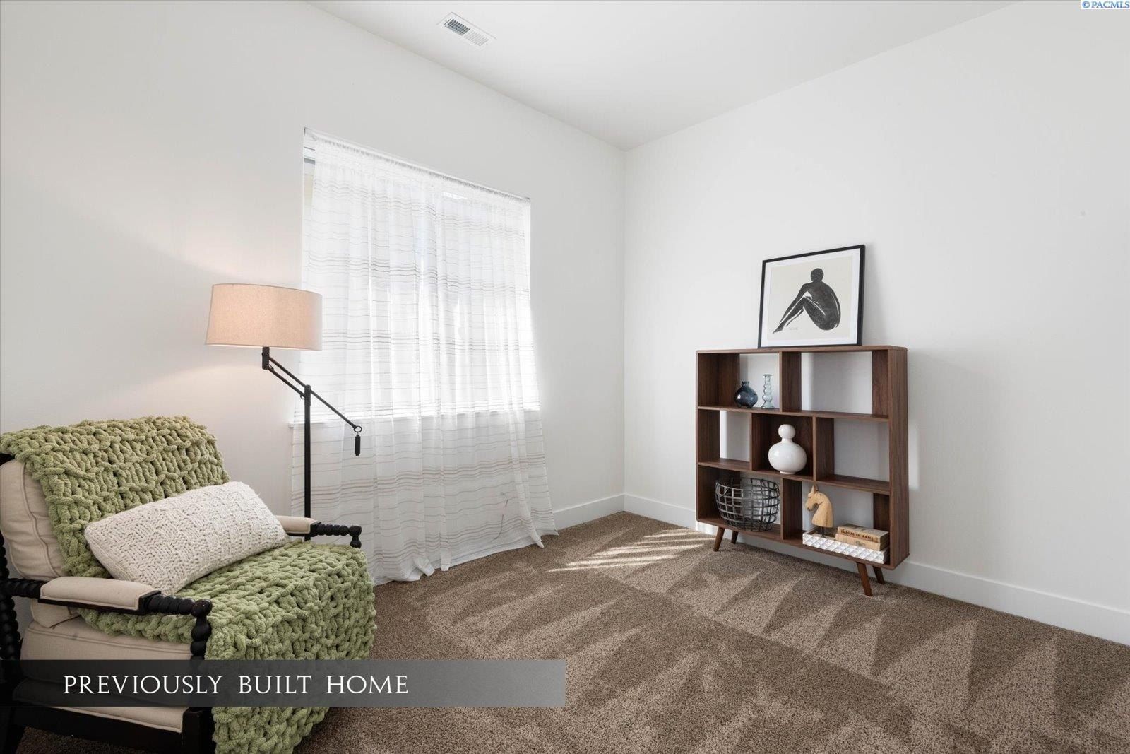 1117 Fairhaven Loop. Richland, WA 99352