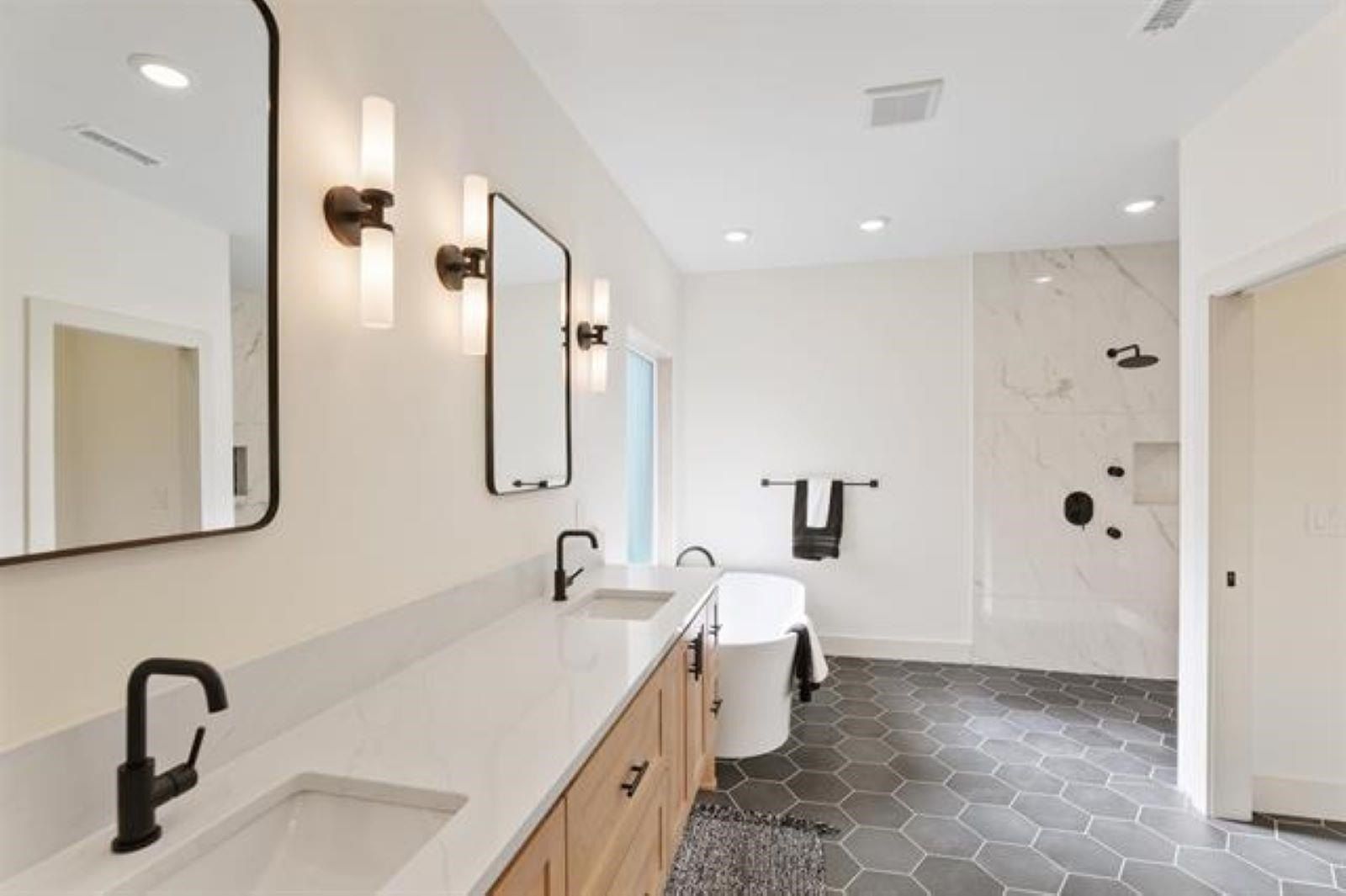 7612 N Cedar Rd. Spokane, WA 99208