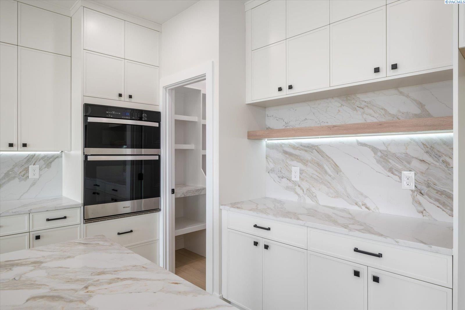 7483 W 23Rd Ave. Kennewick, WA 99338