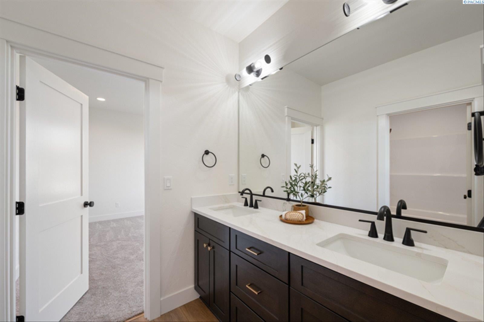 4127 Clover Rd. Richland, WA 99352