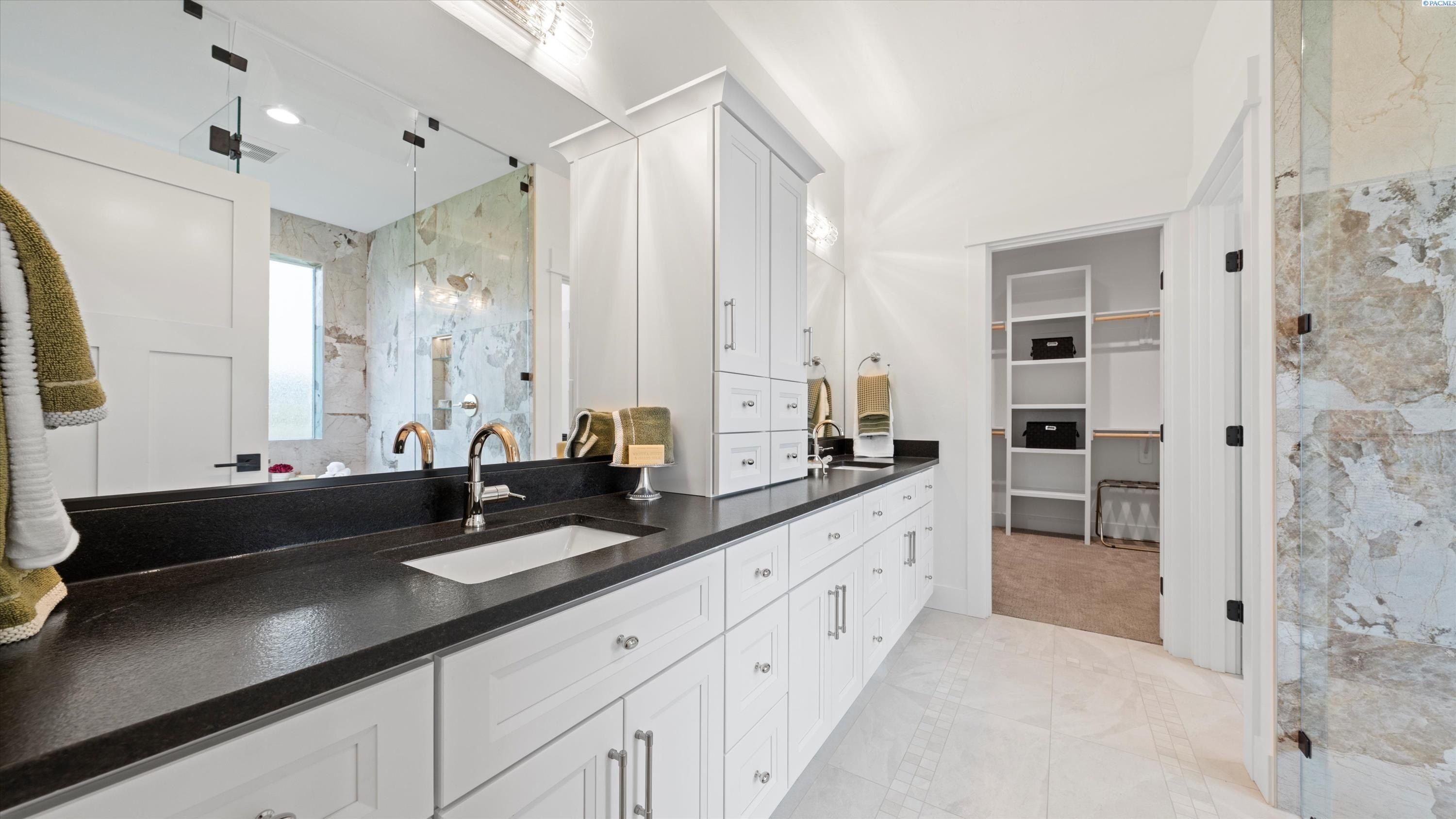 2831 Savanna Avenue. Richland, WA 99352