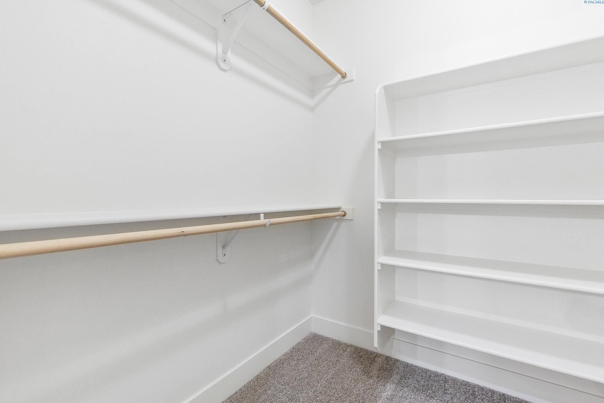 996 Miraflores Ave. West Richland, WA 99353