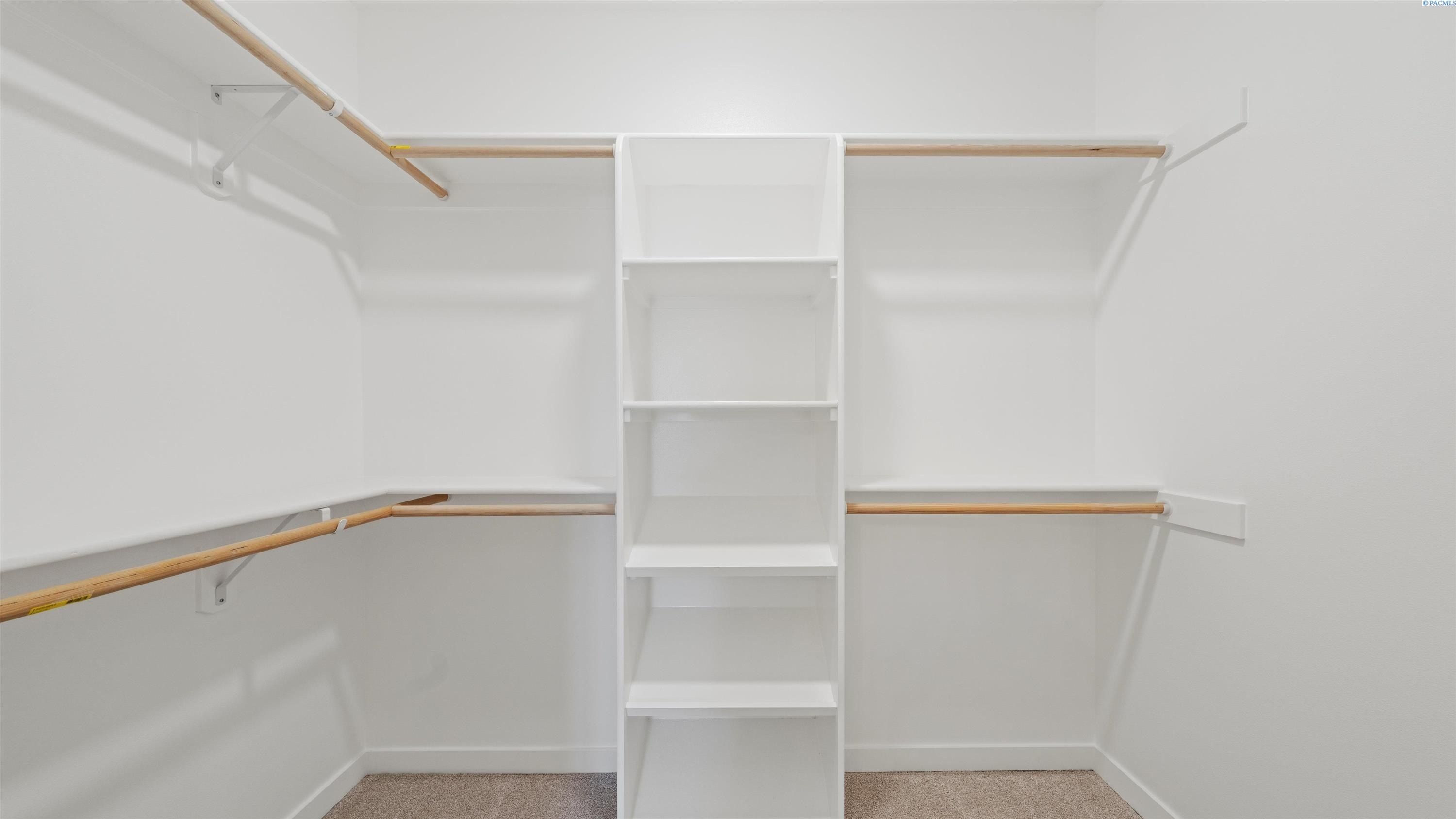 1374 Kalani Ct. West Richland, WA 99353