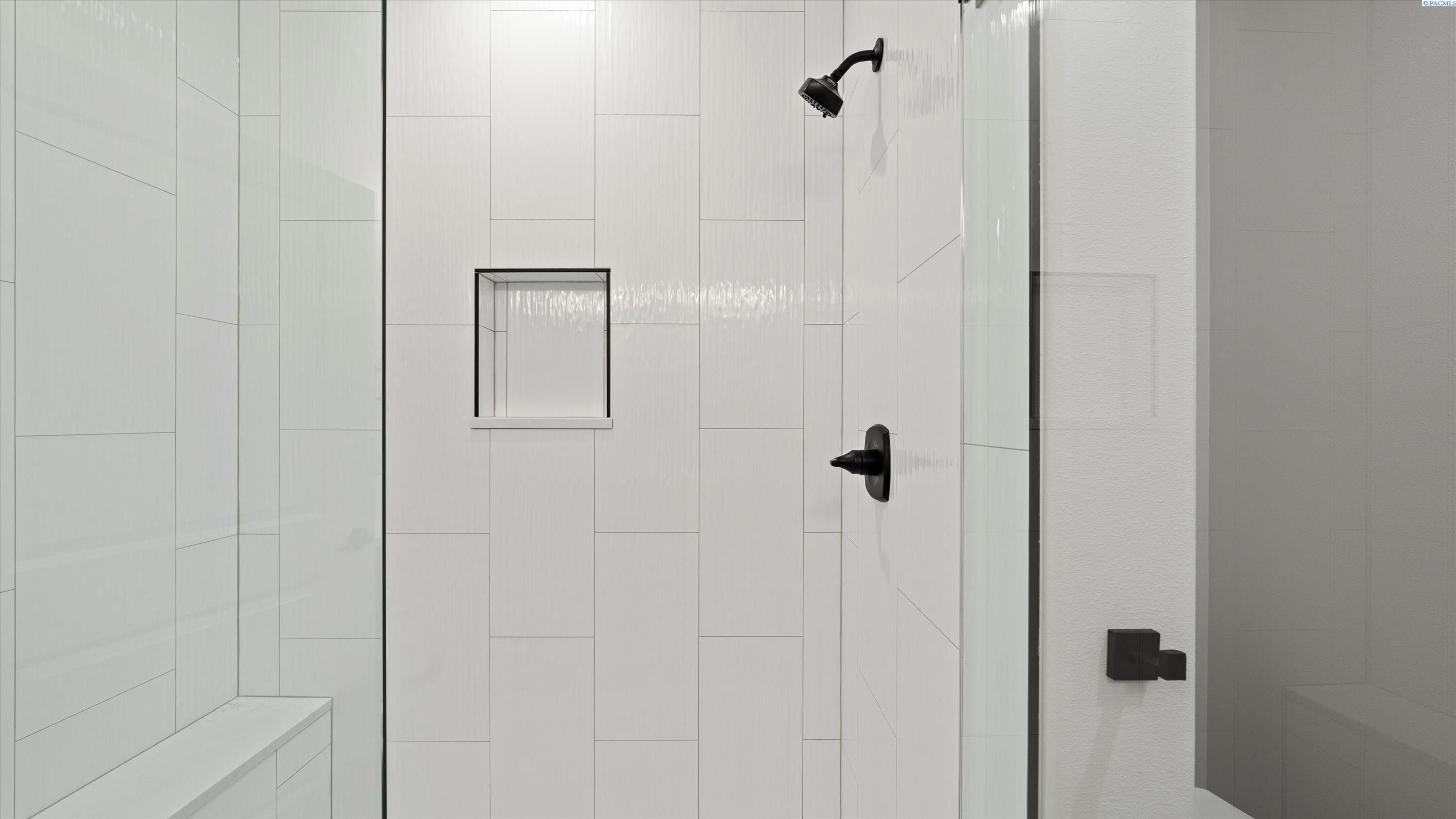 1322 Kalani Ct. West Richland, WA 99353