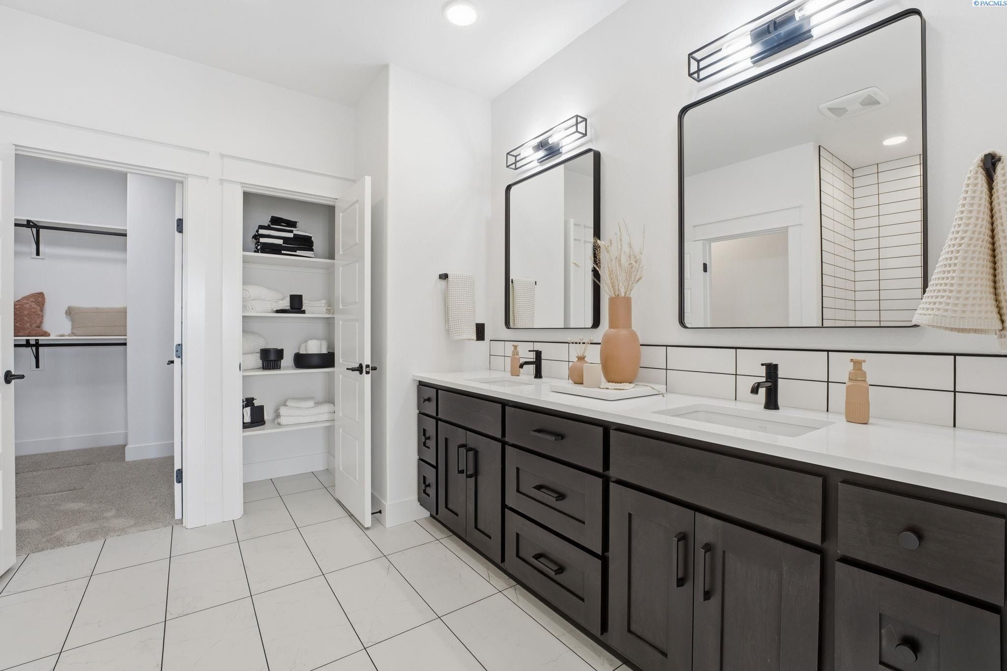 57 Columbia Bluff Ln. Pasco, WA 99301