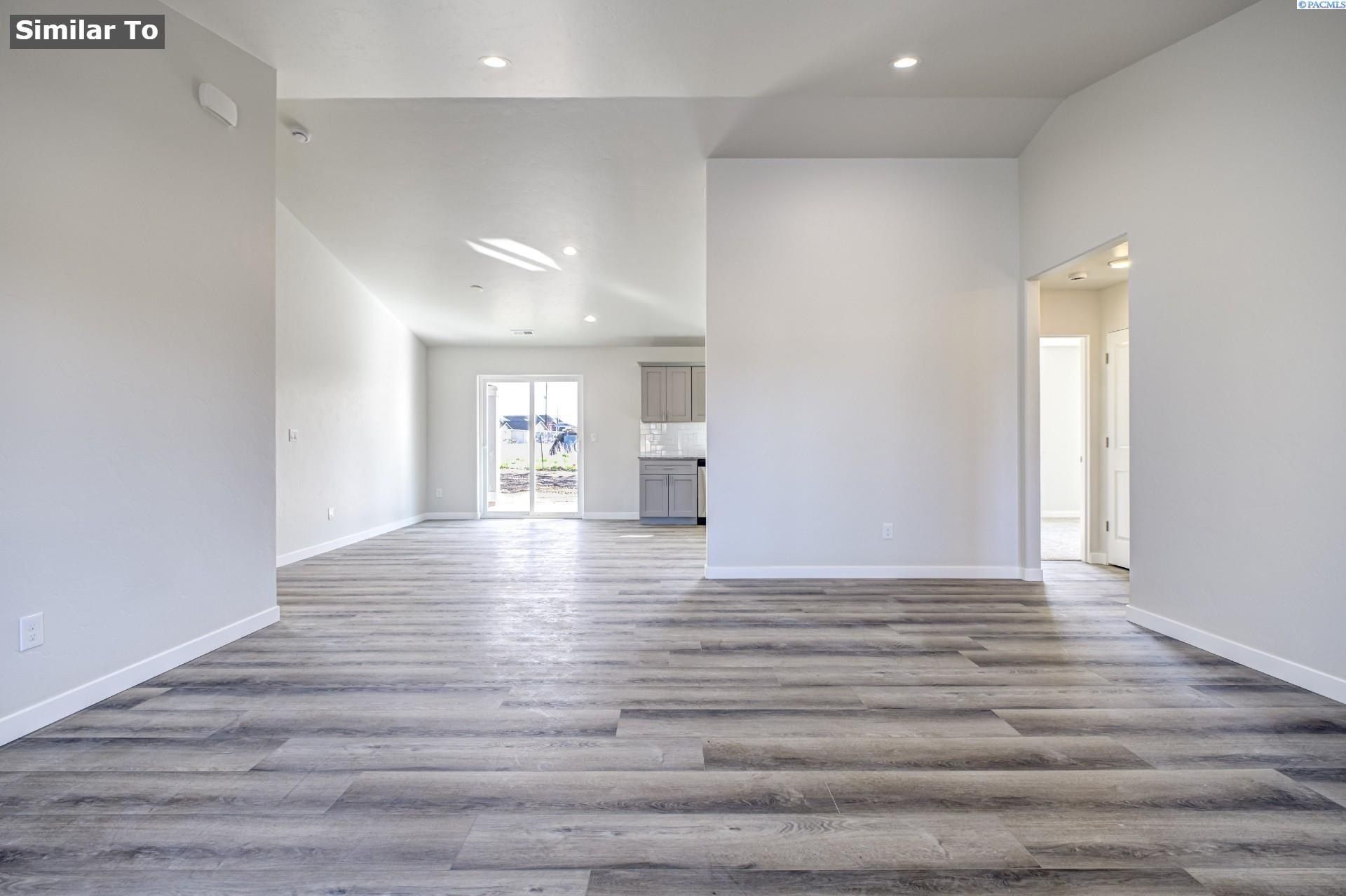 2135 S Elm Place. Kennewick, WA 99337