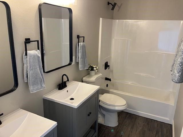 38105 N Frontage Rd. Elk, WA 99009