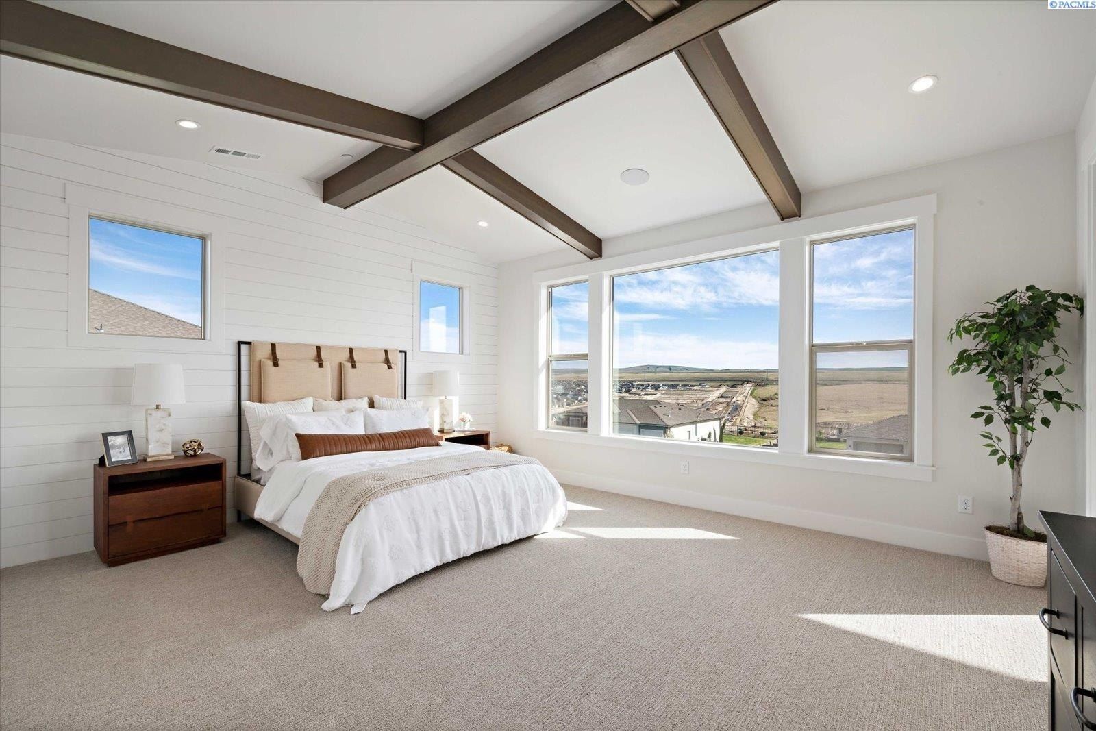 7440 W 22Nd Place. Kennewick, WA 99337