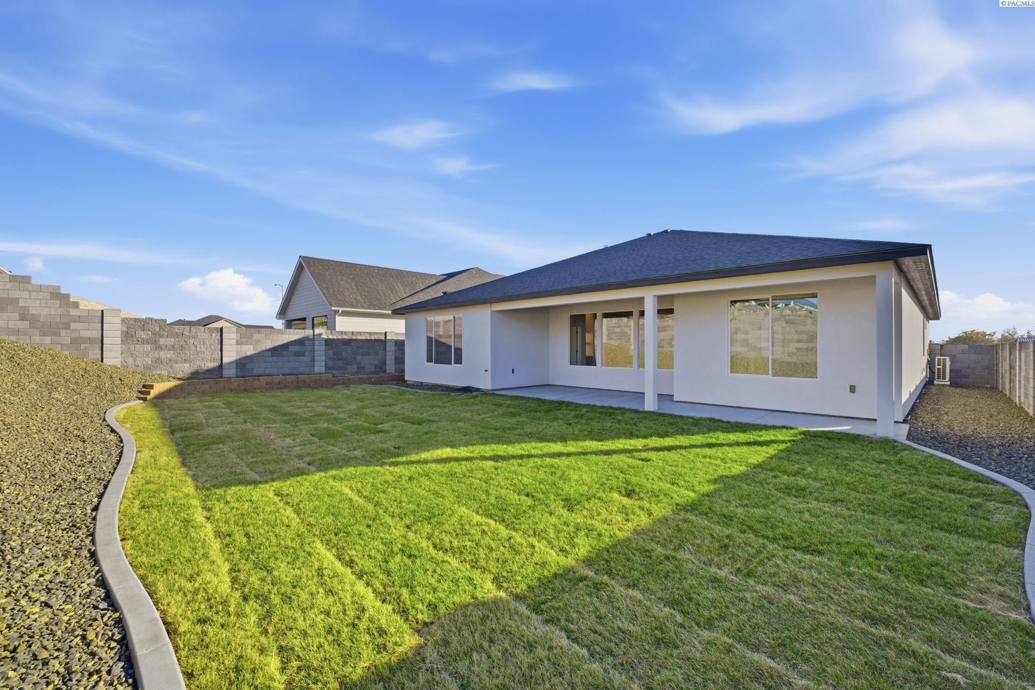 678 Cortona. Richland, WA 99352